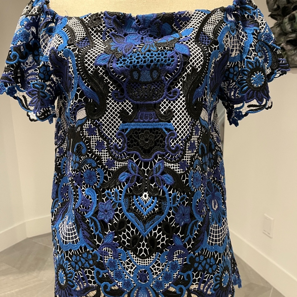 Alice and Olivia Blue and Black Lace Off-Shoulder Top